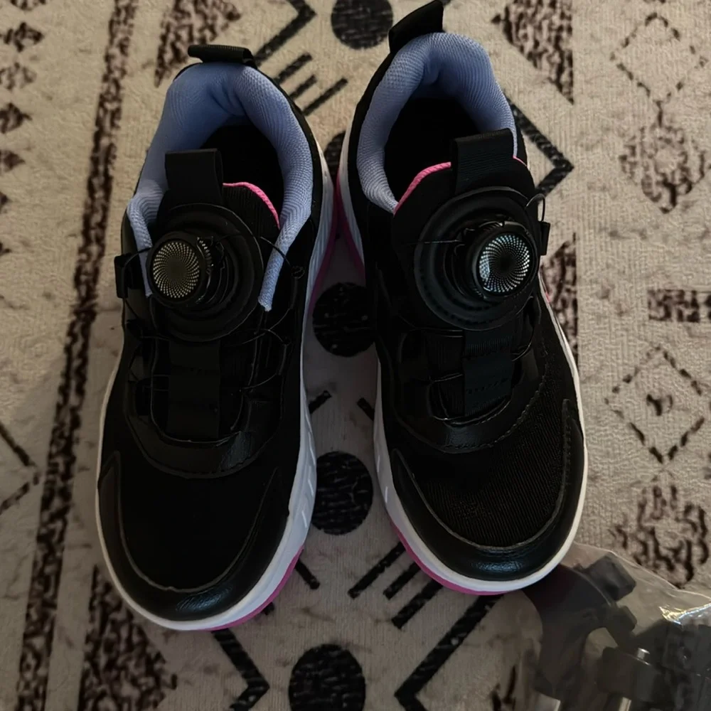 Roller skate shoes NEW - Picture 1 of 5